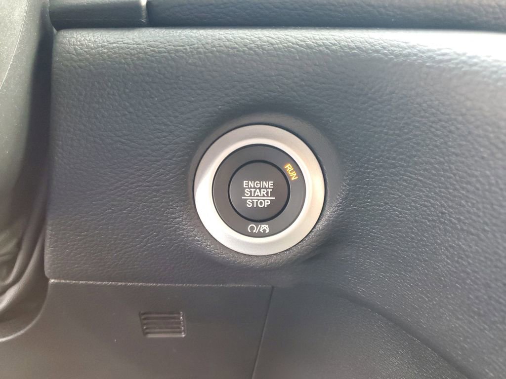 New 2025 Chrysler Pacifica Select FWD image 21