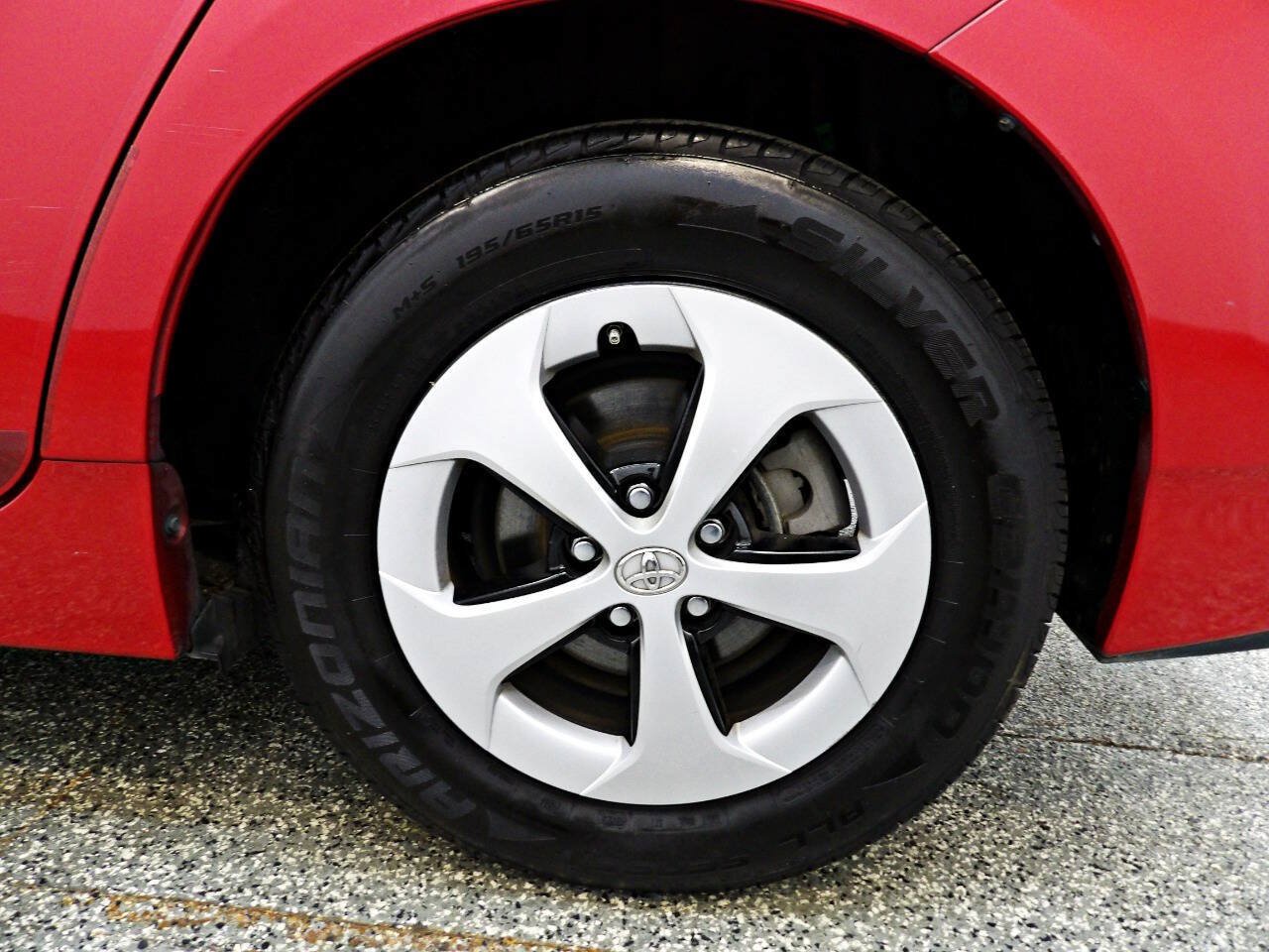 Used 2013 Toyota Prius Four FWD image 18