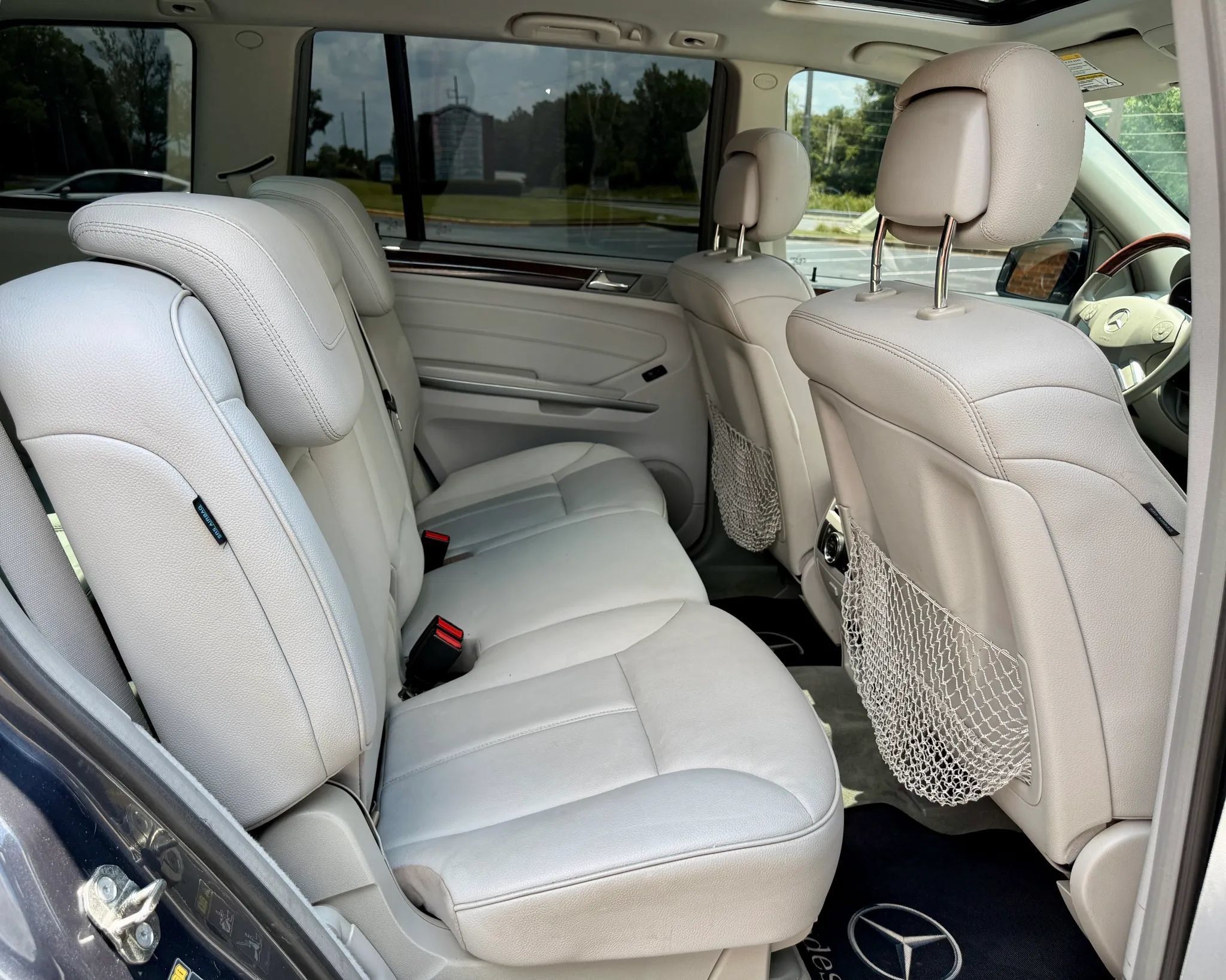 Used 2012 Mercedes-Benz GL 450 4MATIC image 26