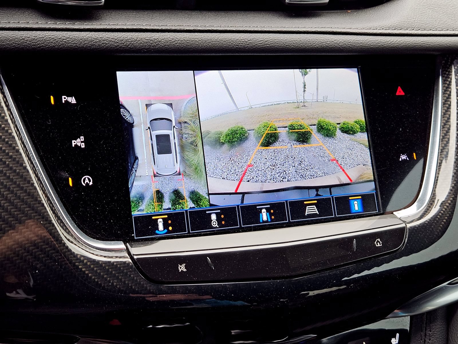 Certified 2023 Cadillac XT6 Sport w/ Technology Package AWD/4WD image 21