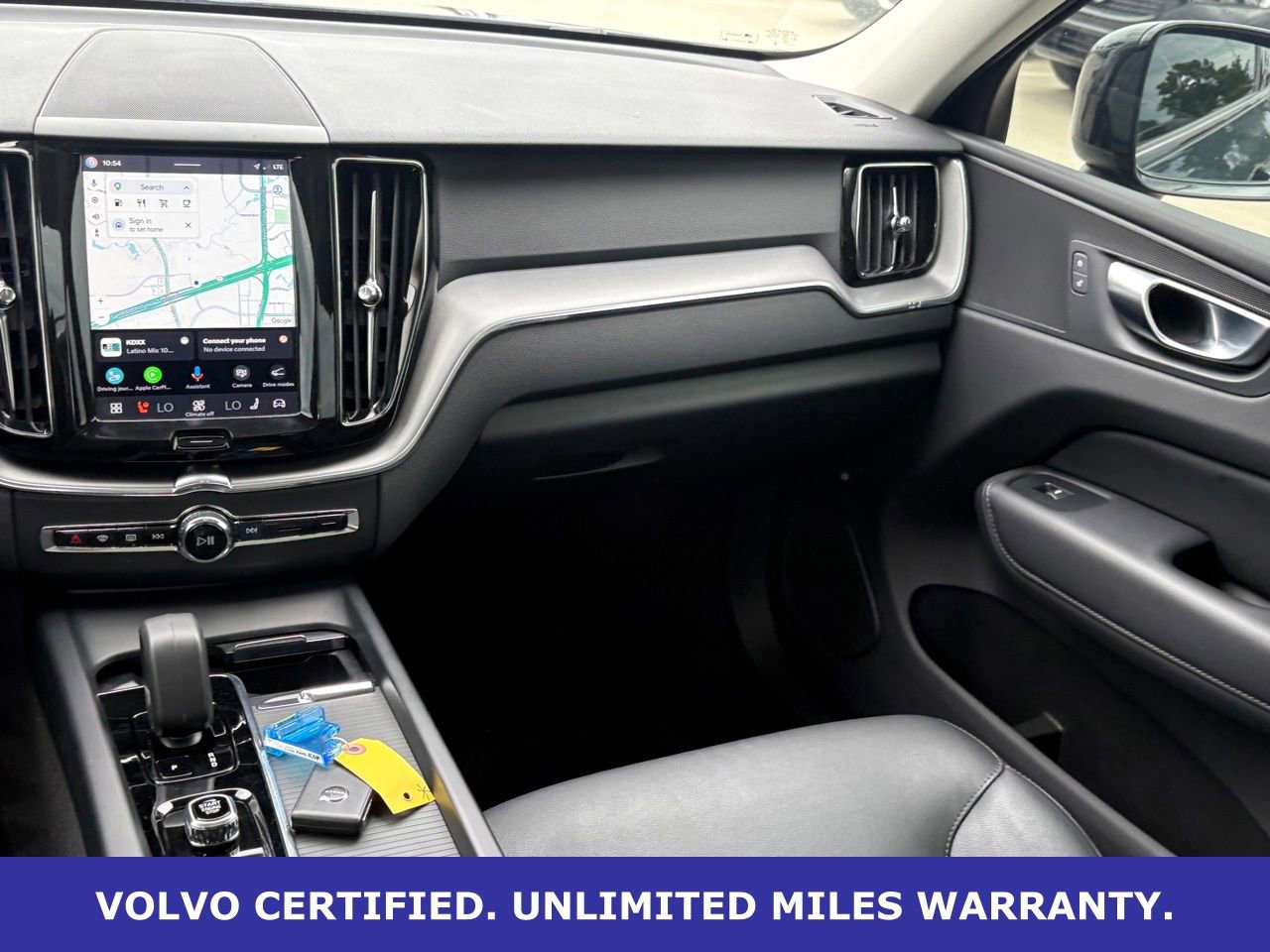 Certified 2025 Volvo XC60 B5 Core AWD/4WD image 15