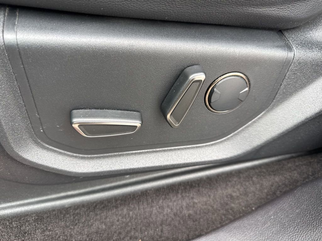 Used 2018 Ford F150 Raptor w/ Equipment Group 802A Luxury image 21