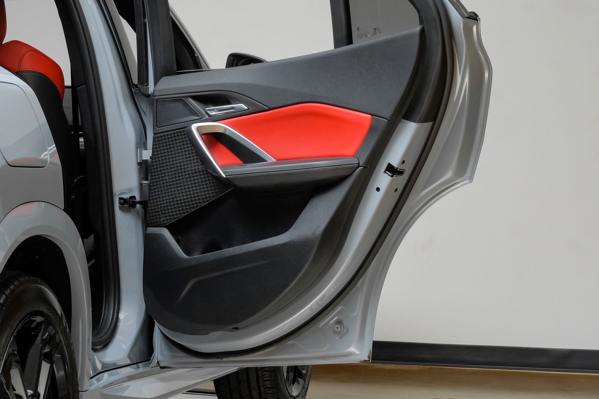 Used 2025 BMW X2 xDrive28i image 45