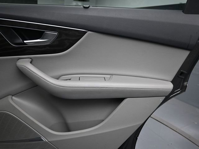 Used 2021 Audi Q7 3.0T Premium Plus w/ Executive Package image 29