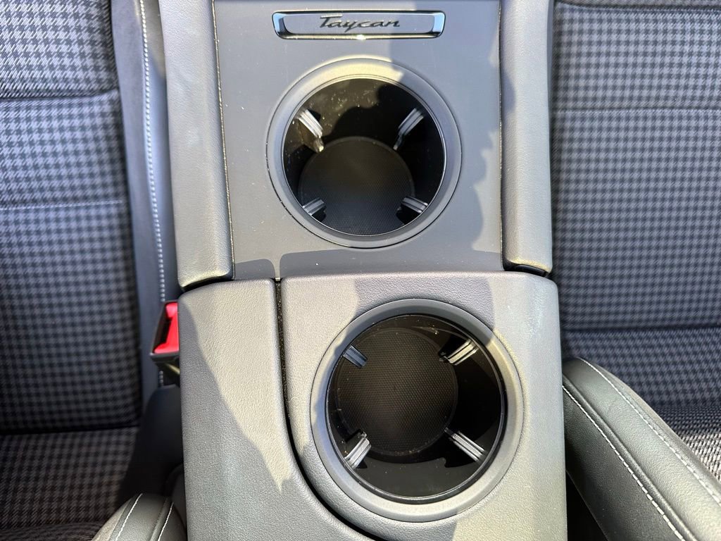 Certified 2025 Porsche Taycan 4S image 27