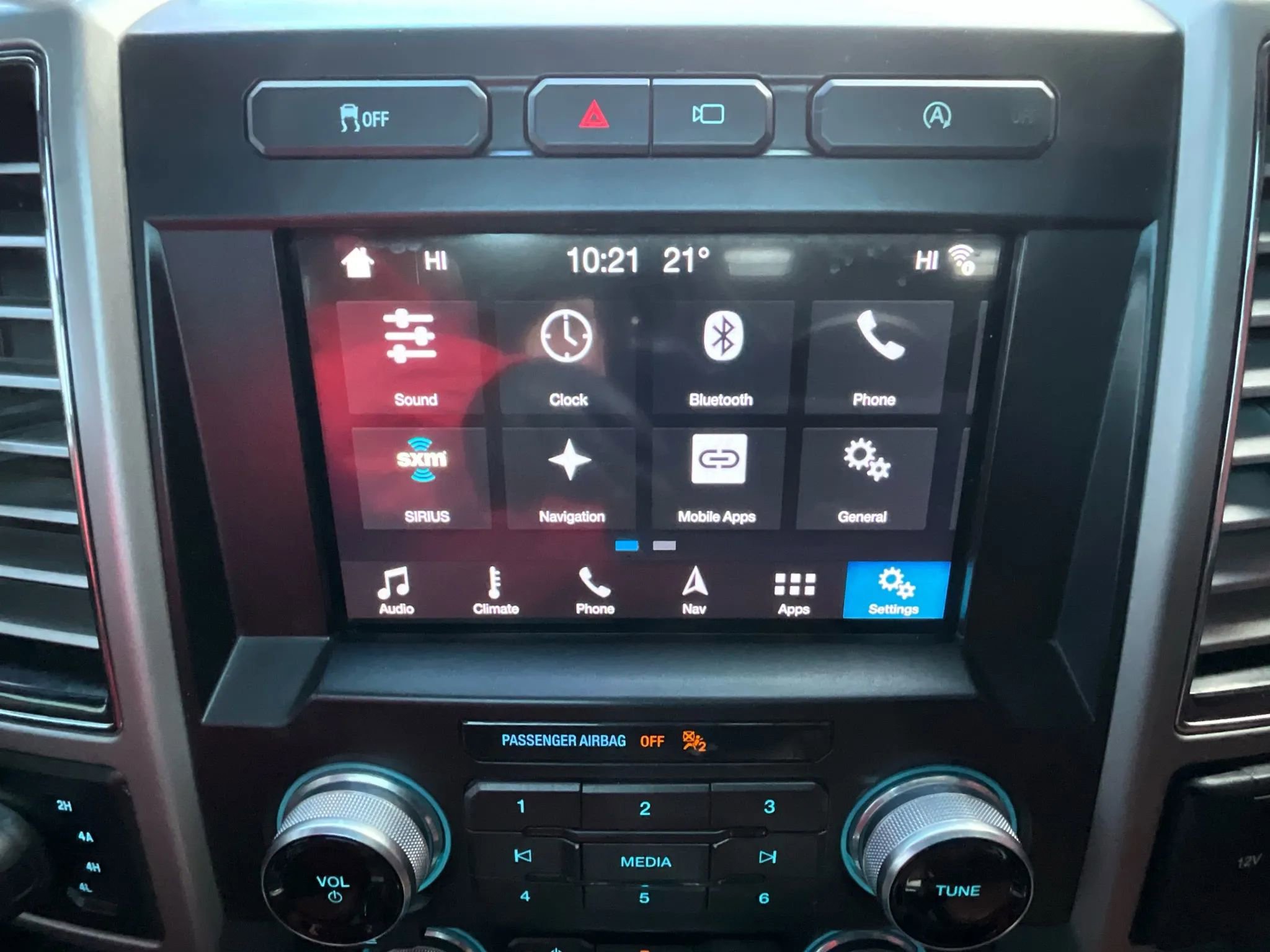 Used 2018 Ford F150 King Ranch w/ Equipment Group 601A Luxury image 31