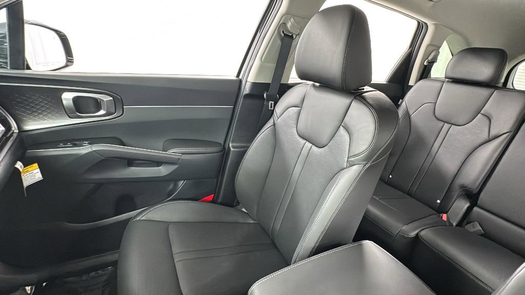 New 2026 Kia Sorento S image 13