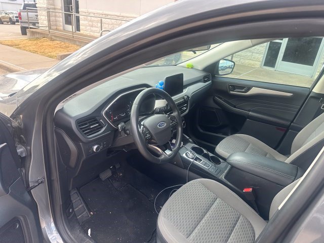 Used 2022 Ford Escape SE w/ SE Sport Appearance Package AWD/4WD image 8