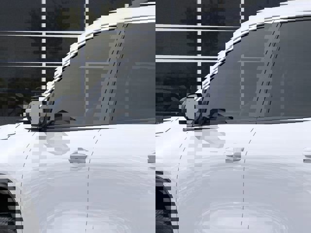 New 2026 Chevrolet Traverse LT w/ Driver Confidence Package image 12