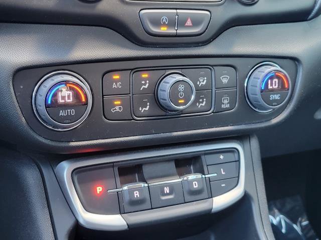 Used 2024 GMC Terrain SLT FWD image 21