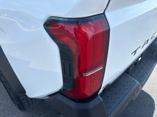 Used 2026 Toyota Tacoma 4x4 Double Cab Hybrid image 10