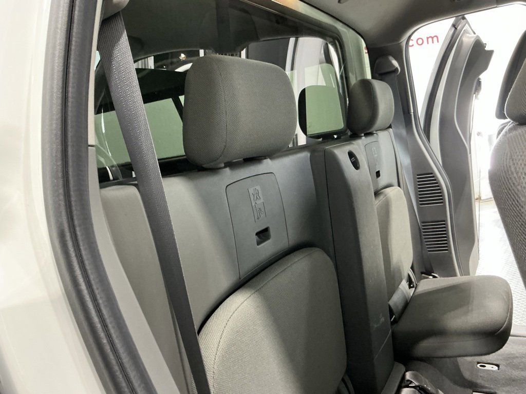 Used 2019 Nissan Frontier S image 25