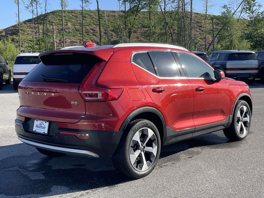 Used 2024 Volvo XC40 B5 Plus w/ Climate Package AWD/4WD image 28