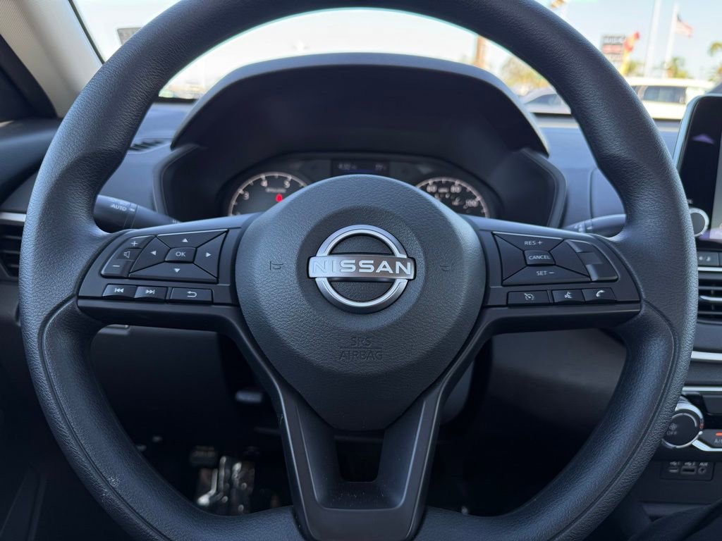 Used 2025 Nissan Altima 2.5 S image 21