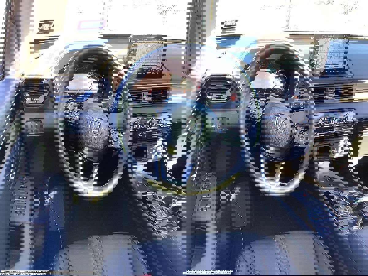 Used 2023 Honda Pilot Touring image 12