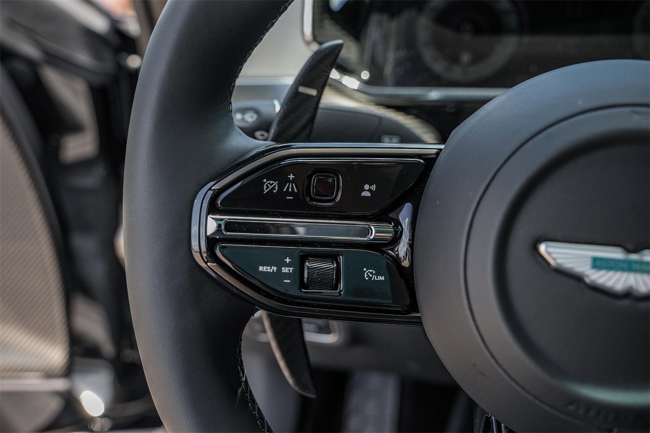 New 2025 Aston Martin Vanquish Coupe image 26