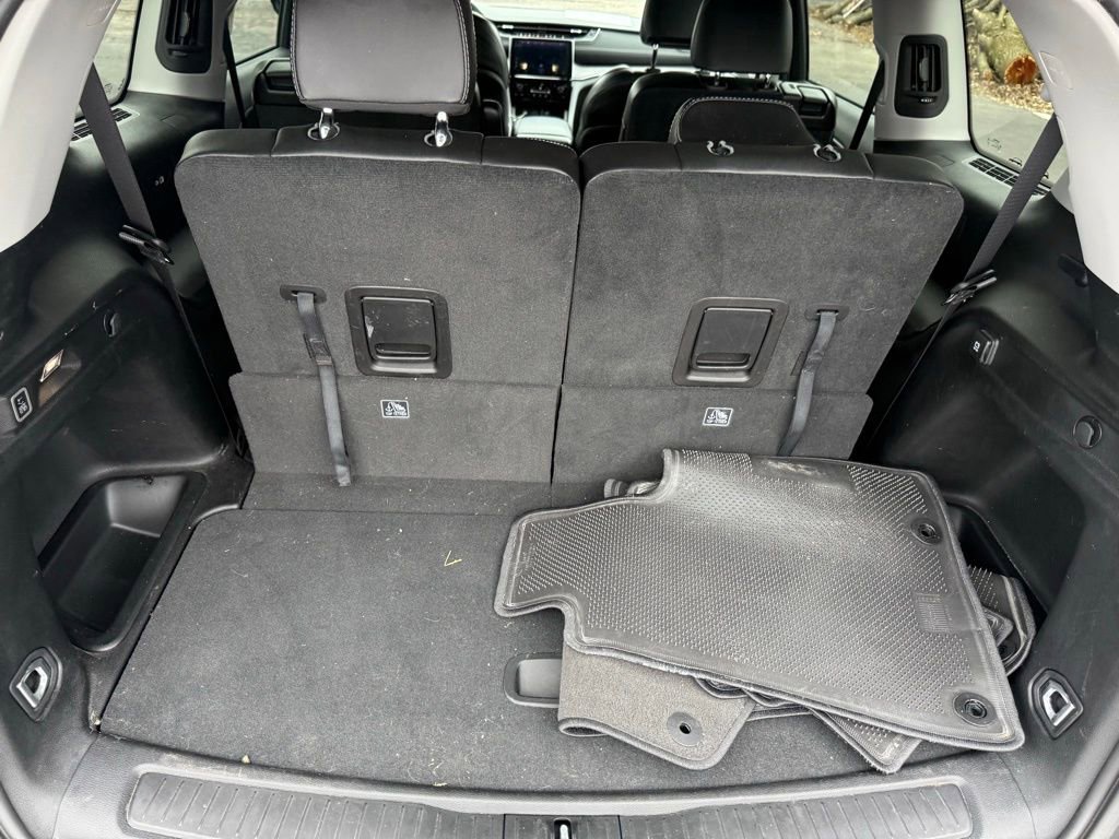 Used 2023 Jeep Grand Cherokee L Limited image 40