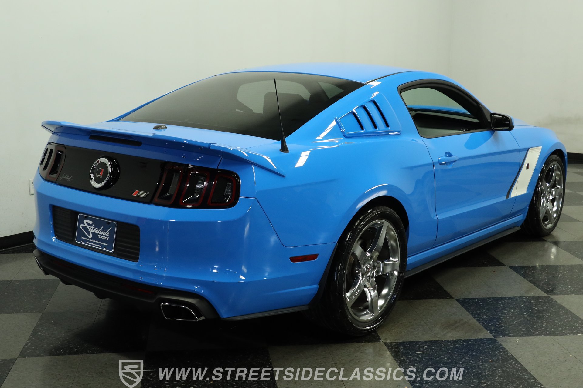 Used 2013 Ford Mustang GT Premium w/ GT Track Pkg RWD image 11