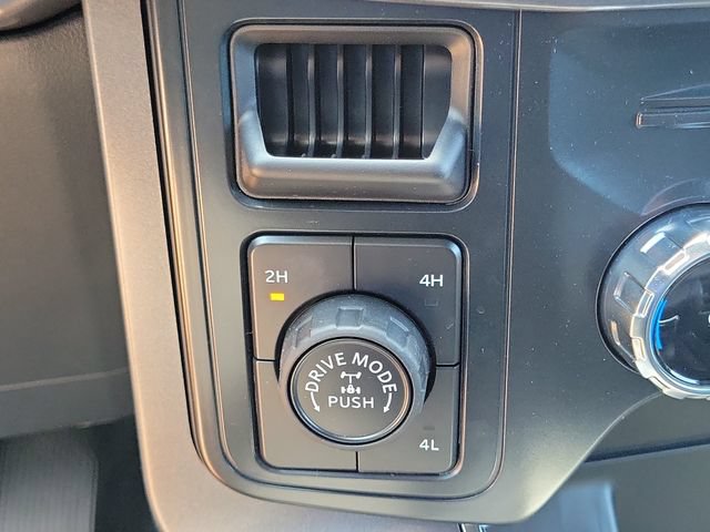 New 2026 Ford F150 XLT w/ Equipment Group 302A MID AWD/4WD image 32