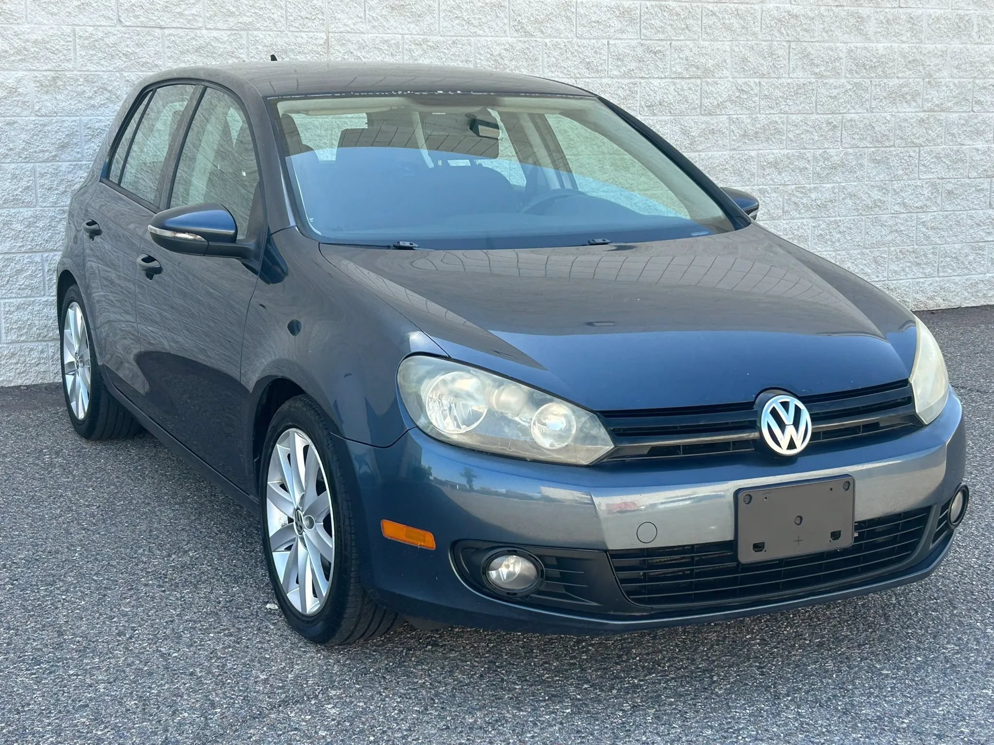 Used 2011 Volkswagen Golf TDI FWD image 3