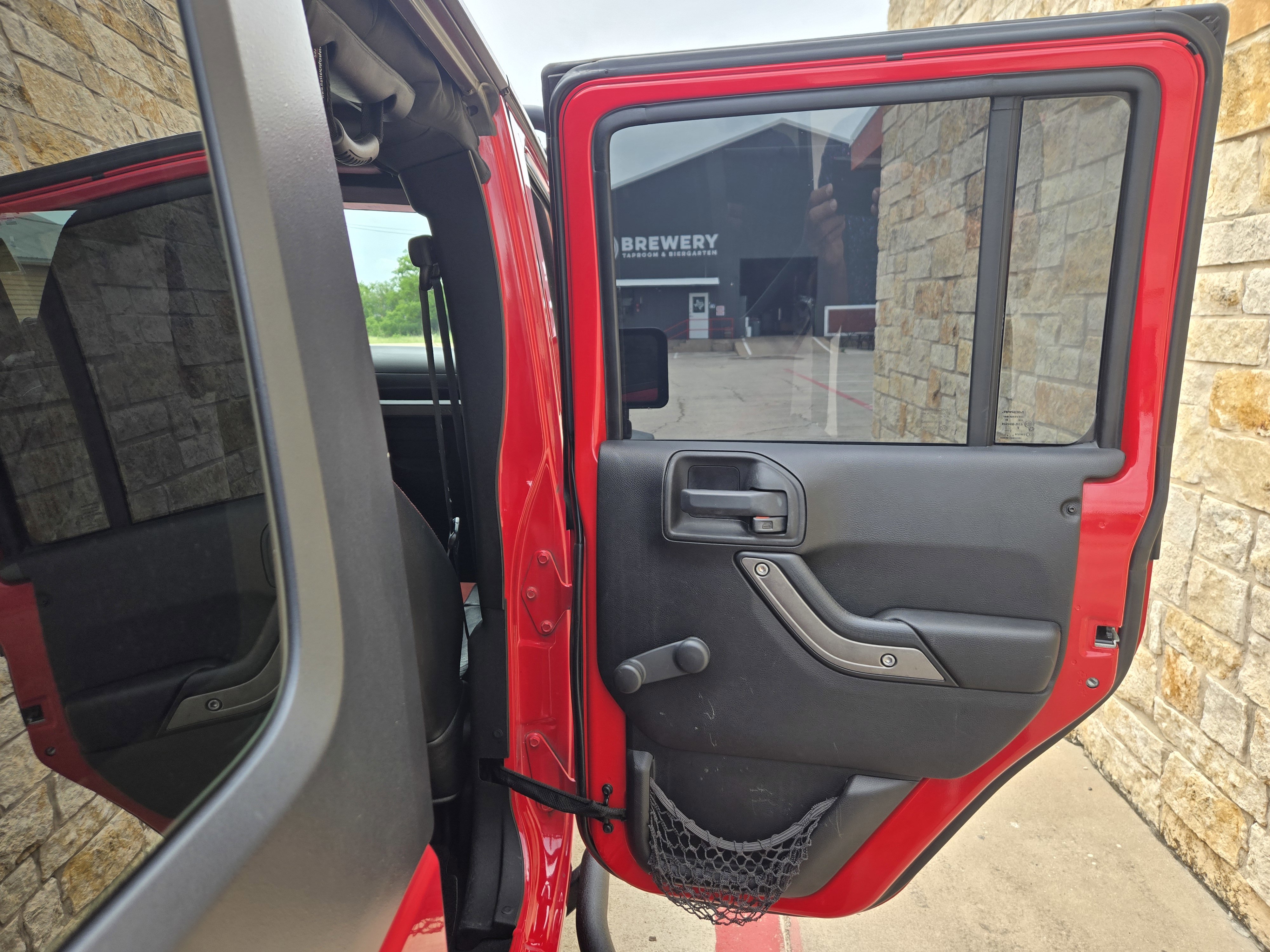 Used 2012 Jeep Wrangler Unlimited Sport AWD/4WD image 10