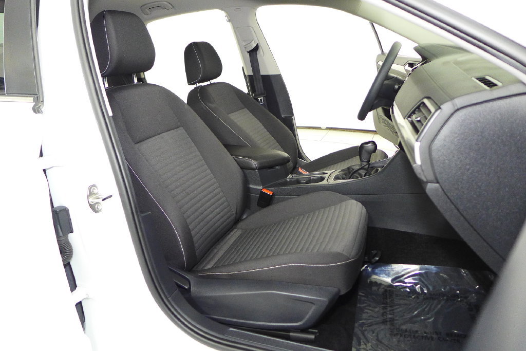 Certified 2023 Volkswagen Jetta S FWD image 18
