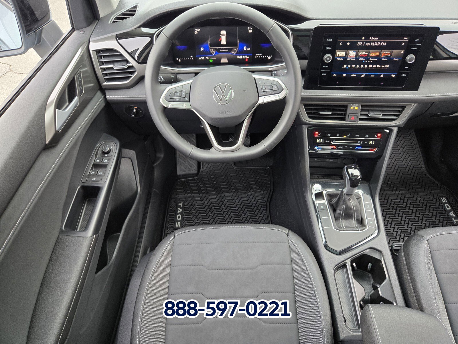 New 2026 Volkswagen Taos SE image 9