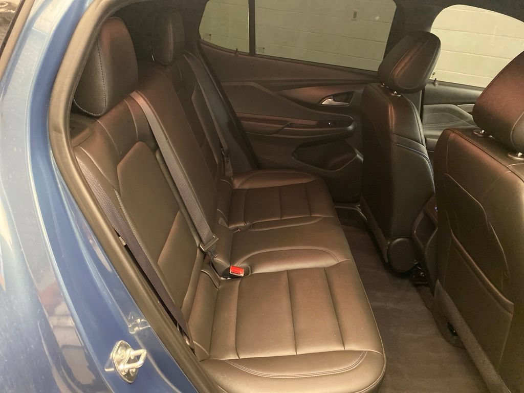 Used 2025 Buick Envista Sport Touring w/ Convenience I Package FWD image 27