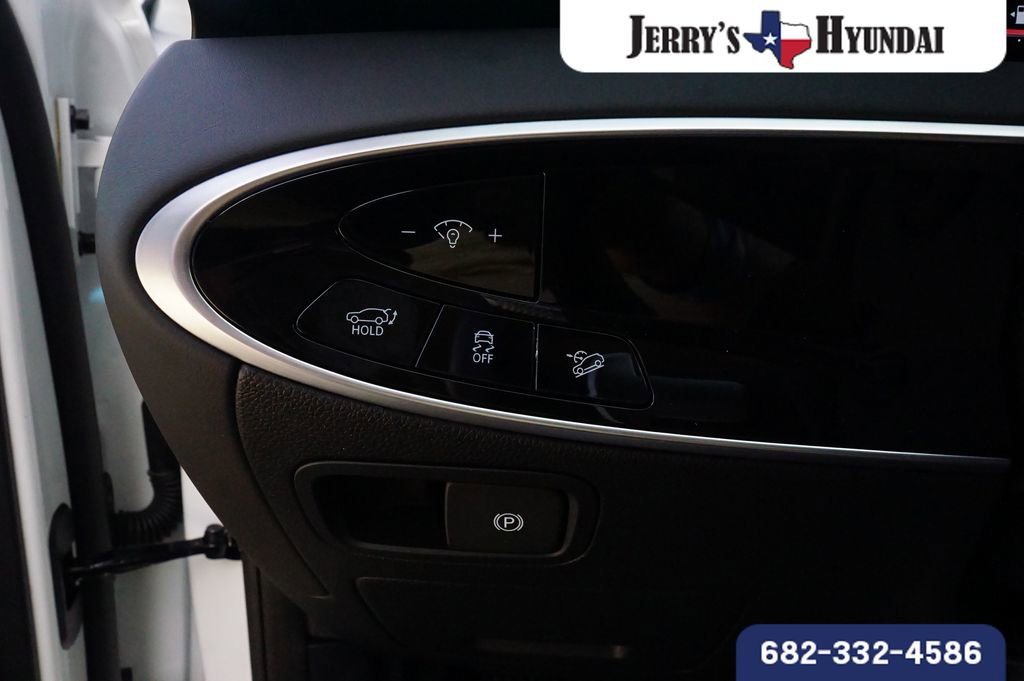 Certified 2026 Genesis GV70 2.5T AWD/4WD image 15