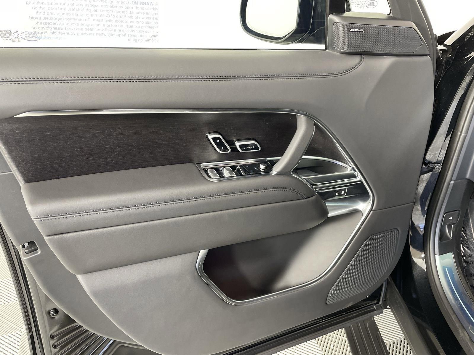 Used 2023 Land Rover Range Rover SE AWD/4WD image 23