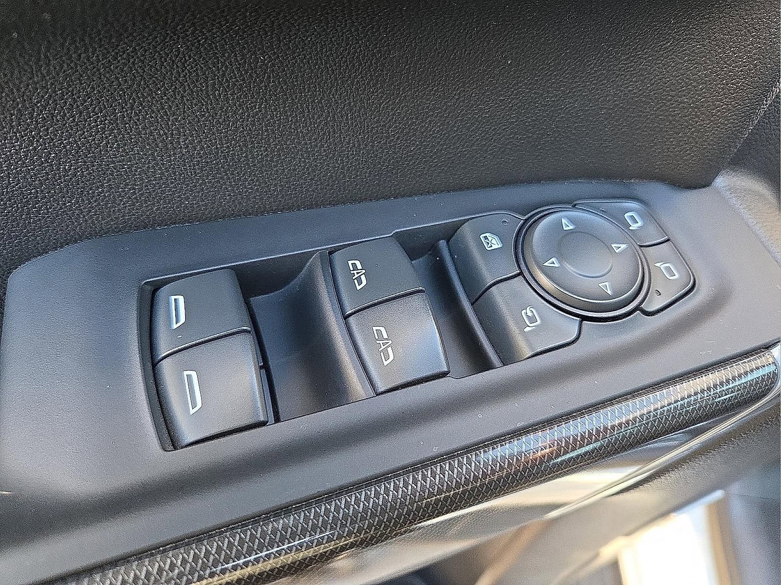 Used 2022 GMC Sierra 1500 AT4 w/ AT4 Premium Package image 15