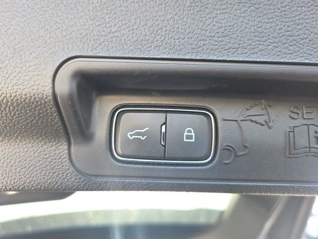 Certified 2020 Ford Explorer XLT image 9