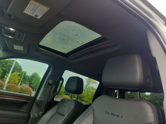 Used 2024 GMC Sierra 1500 Denali AWD/4WD image 15
