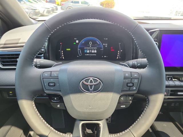 Used 2026 Toyota Camry SE w/ Multimedia Upgrade Package image 9