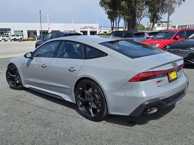 New 2026 Audi RS 7 Performance image 2