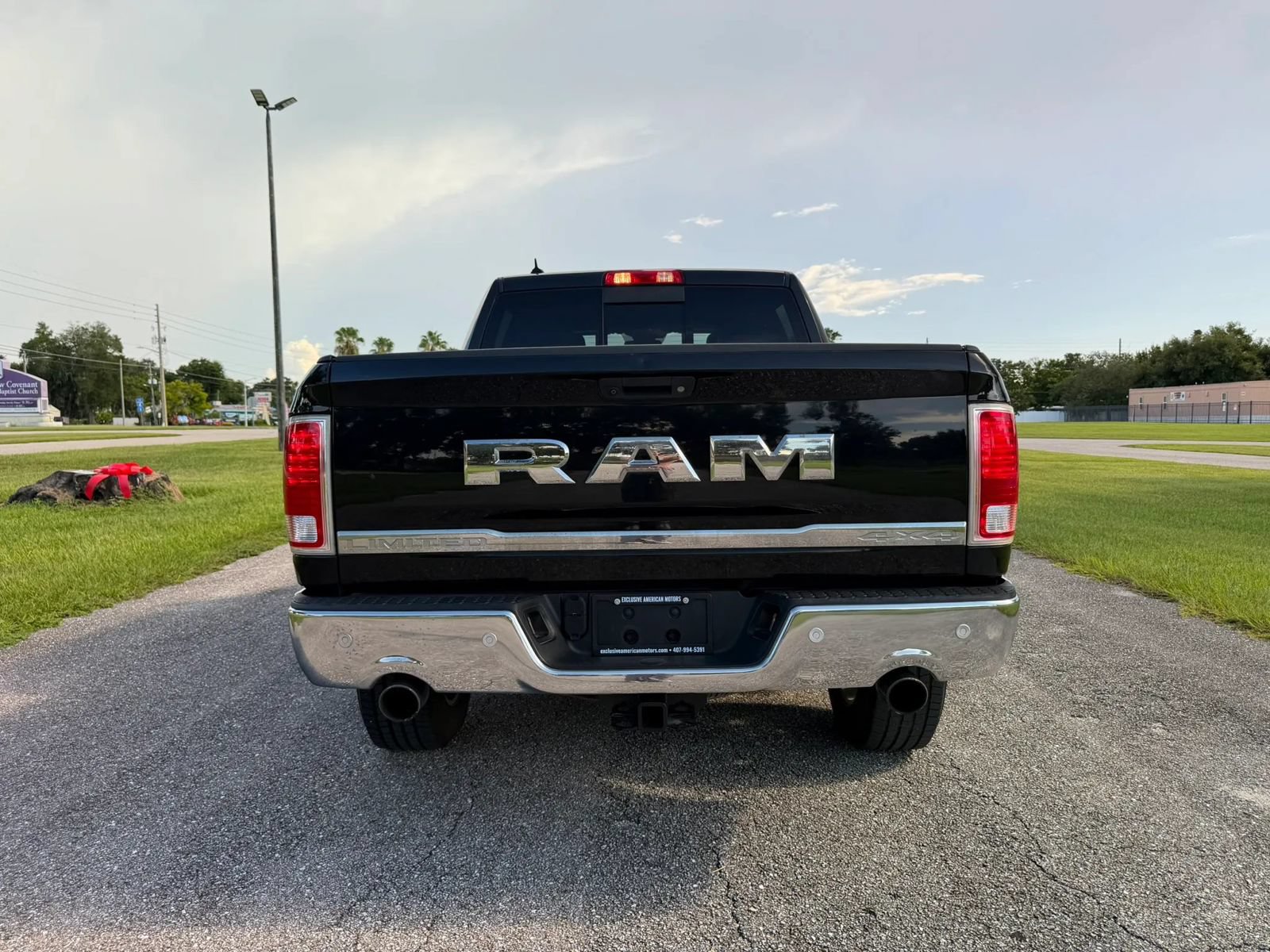 Used 2017 RAM 1500 Limited AWD/4WD image 6