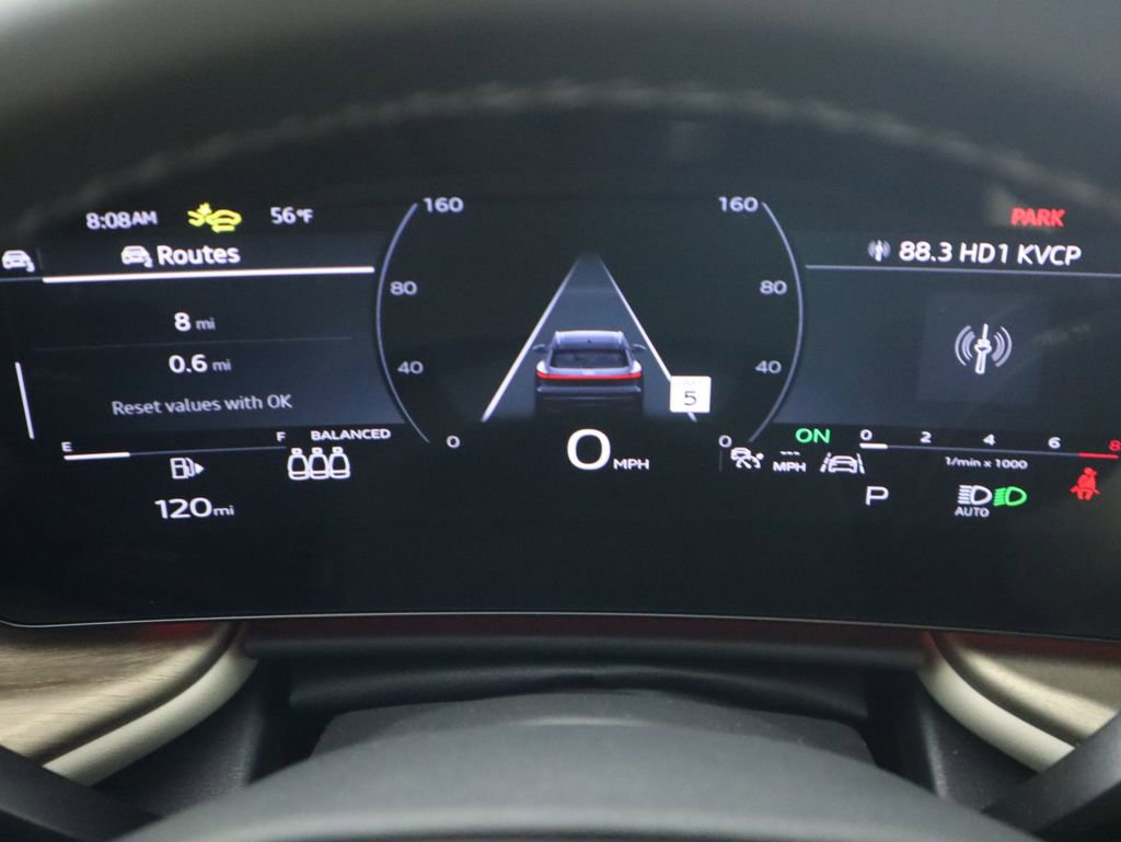Used 2025 Audi Q5 Premium w/ Premium Plus AWD/4WD image 34