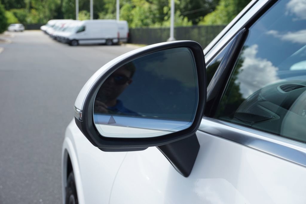 Certified 2025 Mercedes-Benz GLC 300 4MATIC image 13