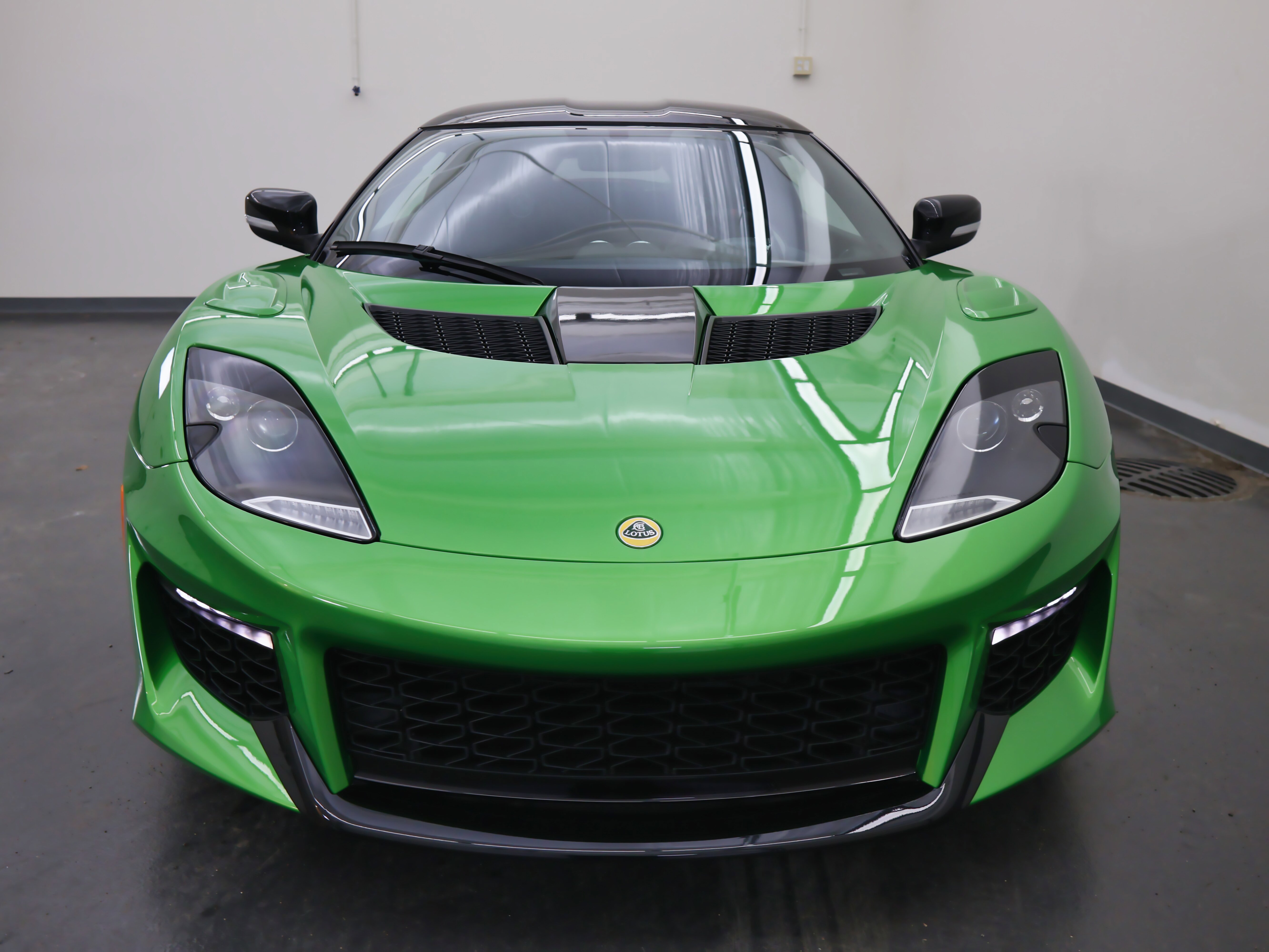 Used 2021 Lotus Evora image 8