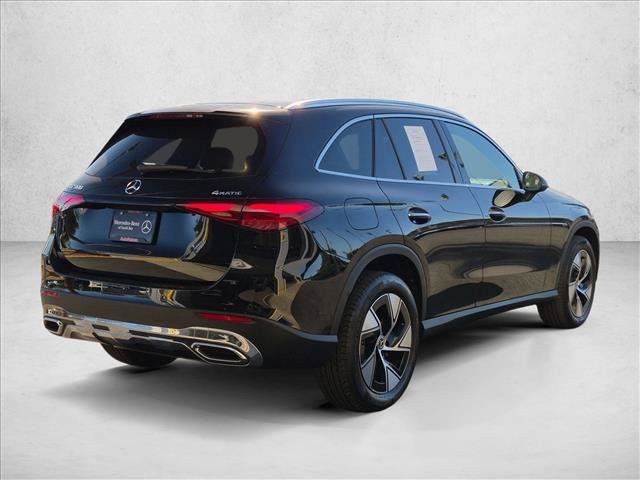 Used 2024 Mercedes-Benz GLC 300 4MATIC image 5