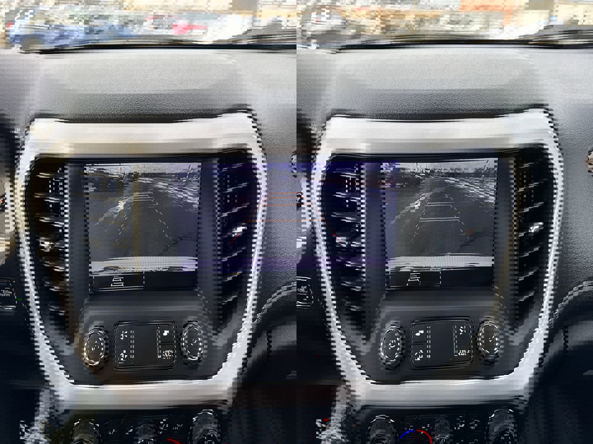 Certified 2023 GMC Acadia SLE image 17