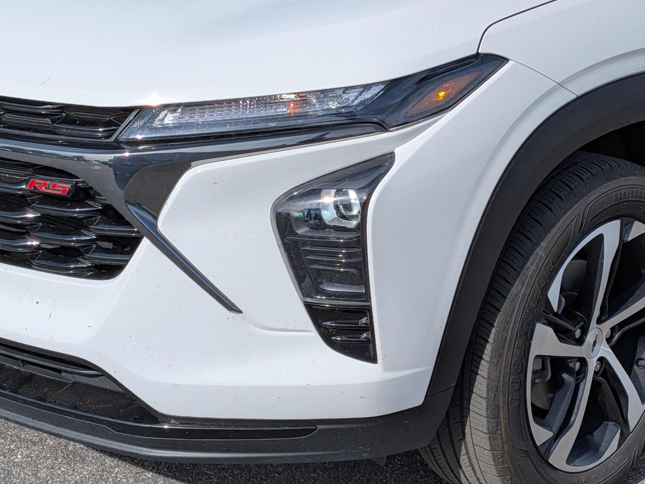 Used 2024 Chevrolet Trax RS w/ Driver Confidence Package FWD image 9