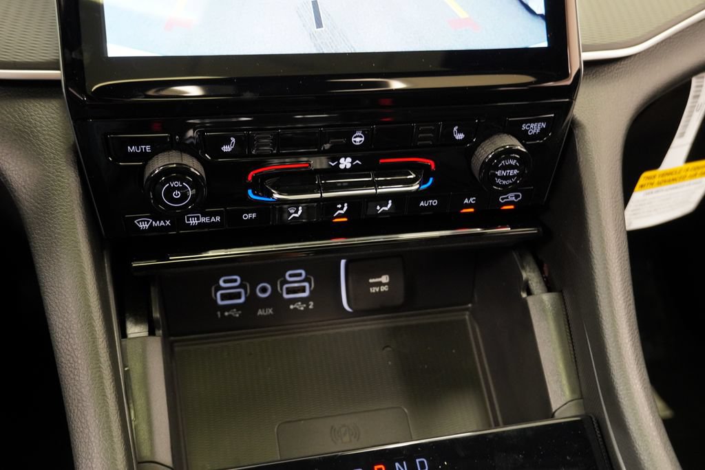 New 2027 Jeep Grand Cherokee Laredo AWD/4WD image 24