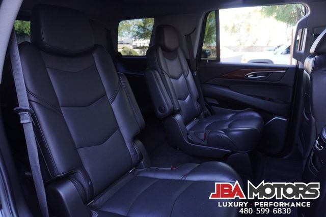 Used 2018 Cadillac Escalade Premium Luxury AWD/4WD image 99