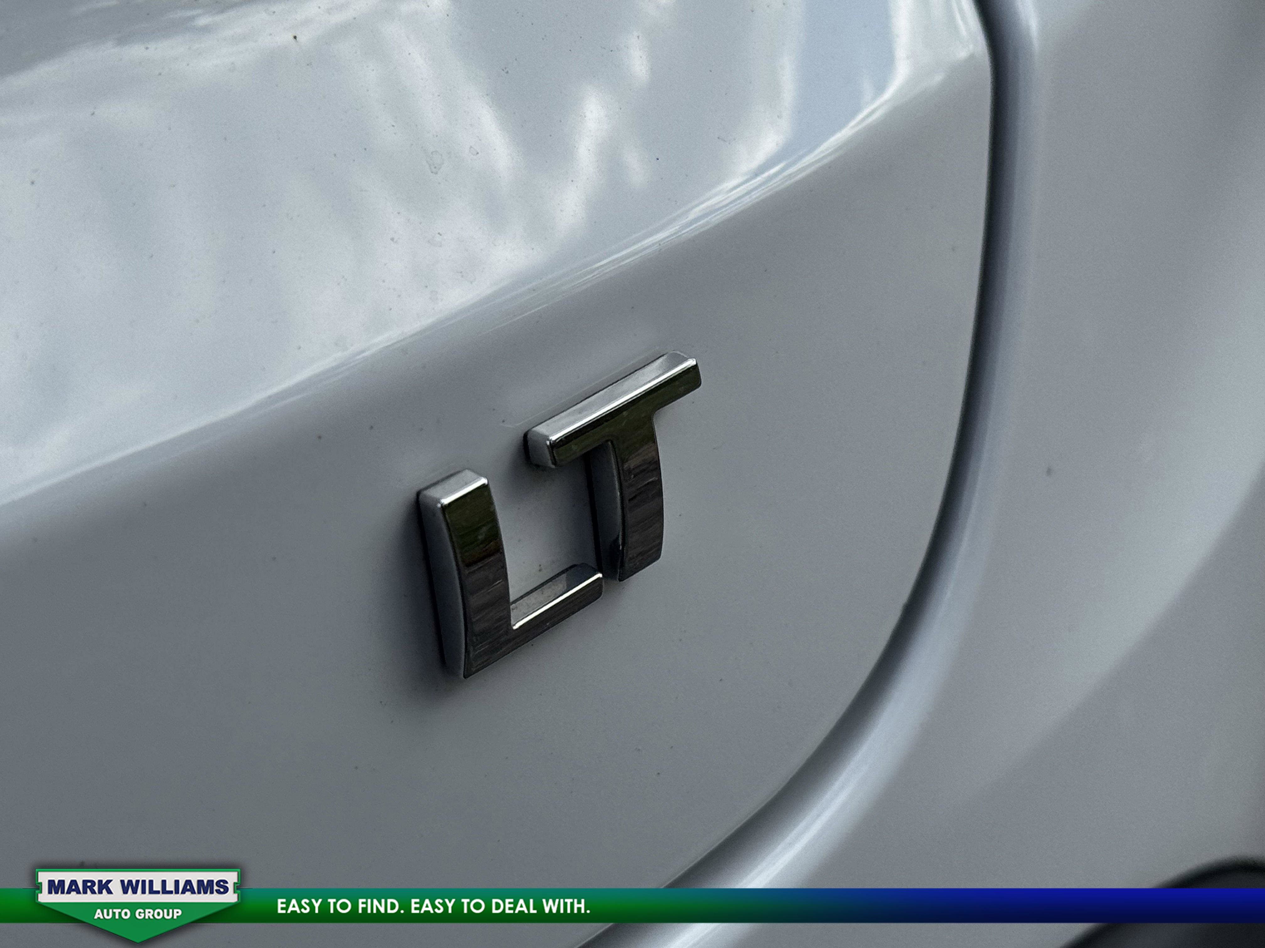 Used 2024 Chevrolet Trax LT w/ Driver Confidence Package image 23