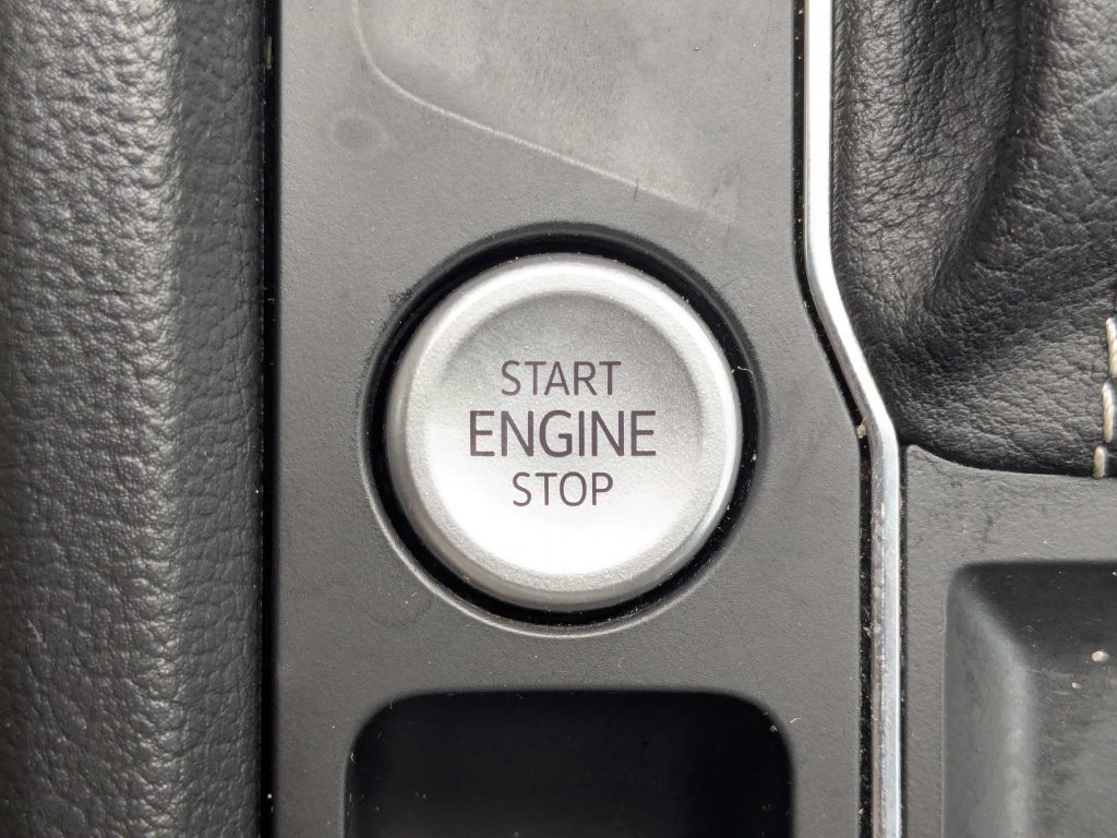 Used 2021 Volkswagen Atlas SE FWD image 39