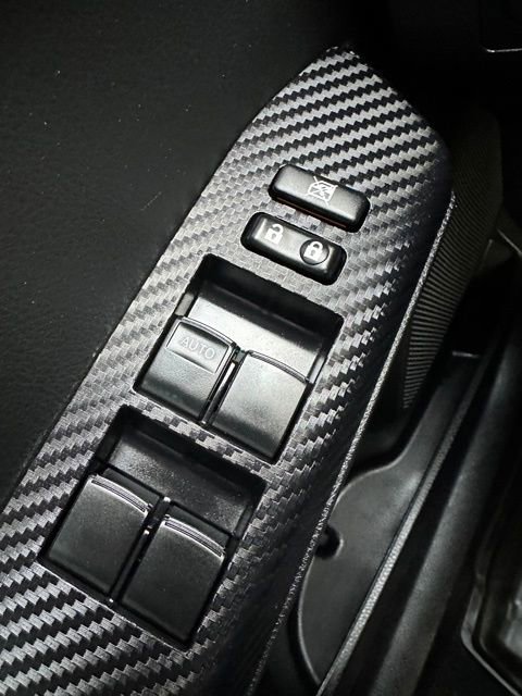 Used 2015 Toyota RAV4 LE image 16