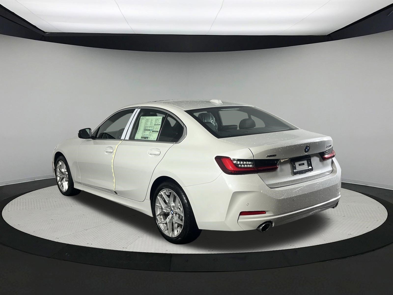 Certified 2025 BMW 330i xDrive Sedan w/ Convenience Package AWD/4WD image 6