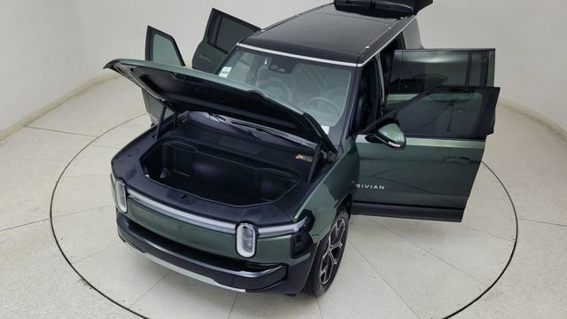 Used 2025 Rivian R1S Adventure image 89