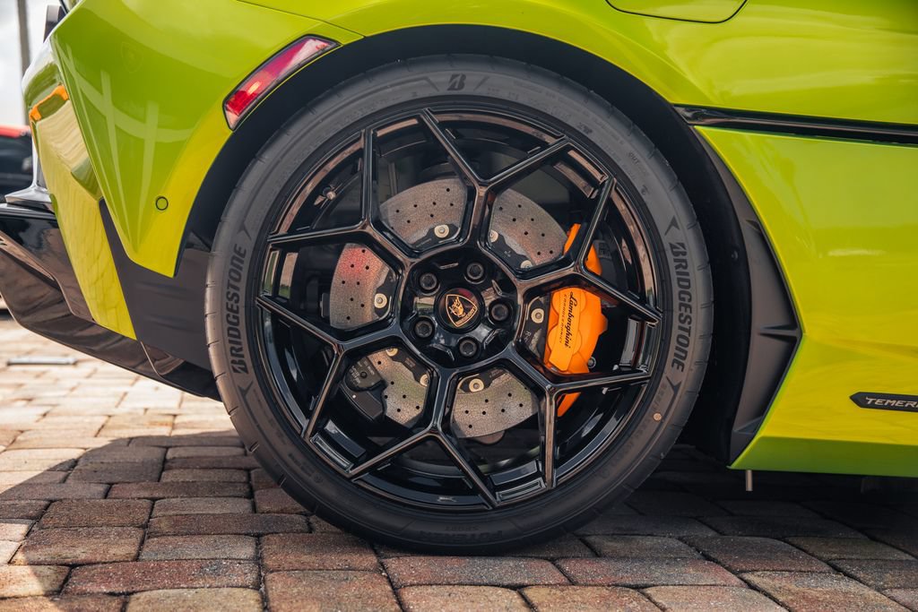 Used 2026 Lamborghini Temerario AWD/4WD image 13